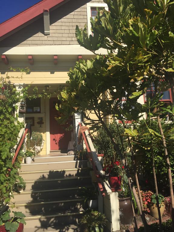 The Lady Guest Room Berkeley Exterior photo