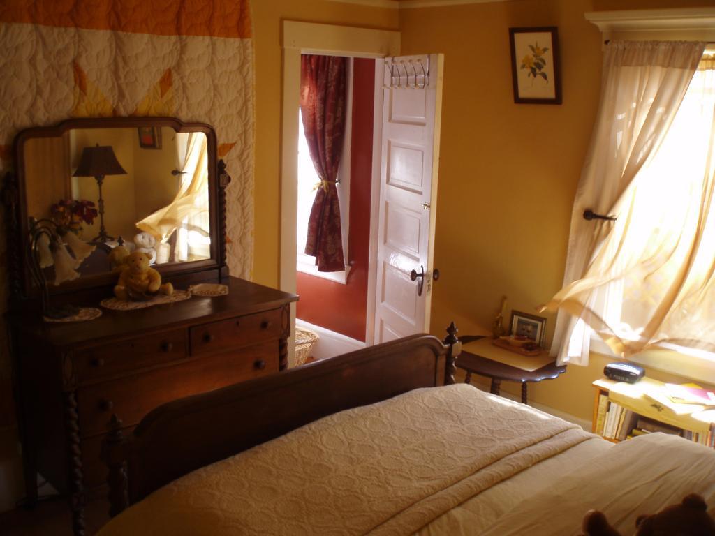 The Lady Guest Room Berkeley Exterior photo